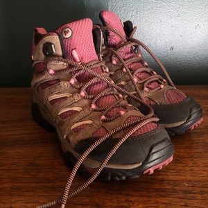 Merrell Women’s hiking boots 8.5